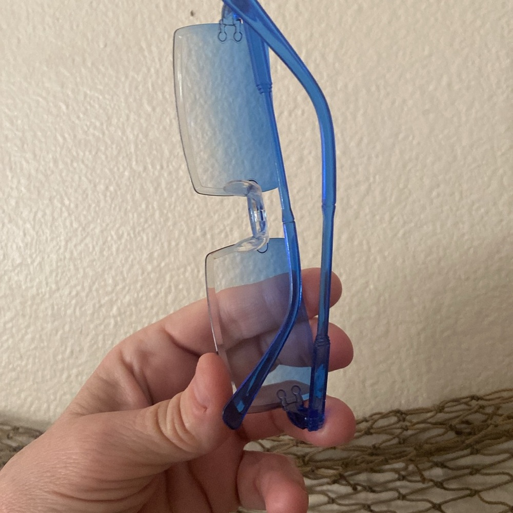 5/$10❤️❤️❤️NEW Retro Stylish Blue Rectangular Sunglasses